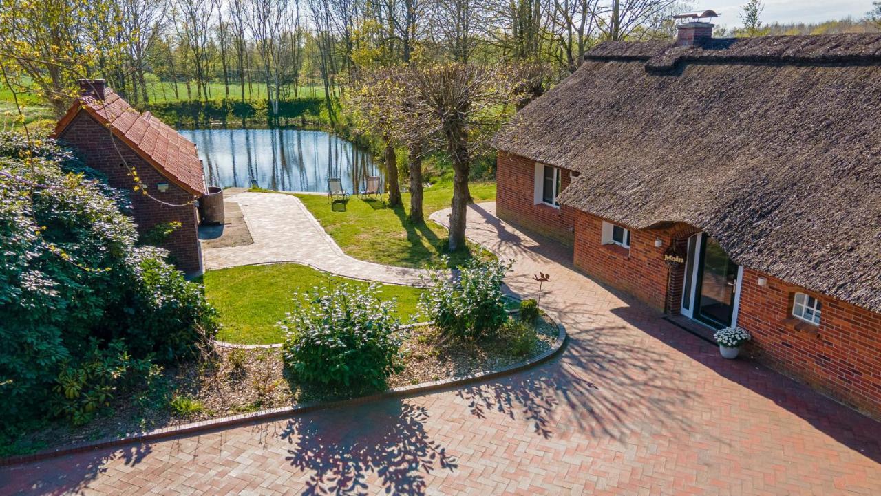 Вілла Reetdach Ostfriesenhaus Sudbrookmerland Екстер'єр фото